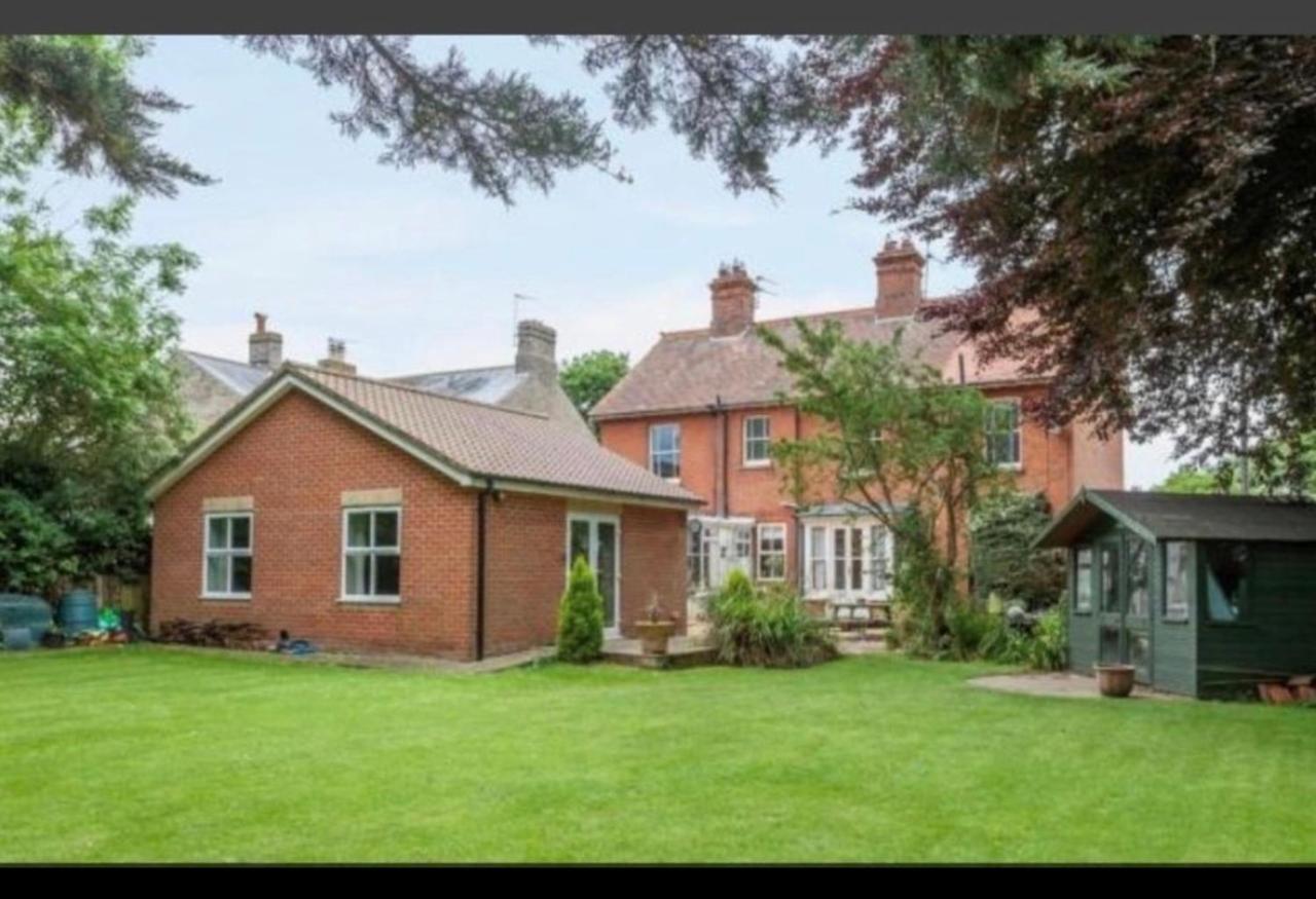 The Old Surgery In Kessingland Villa Lowestoft Bagian luar foto